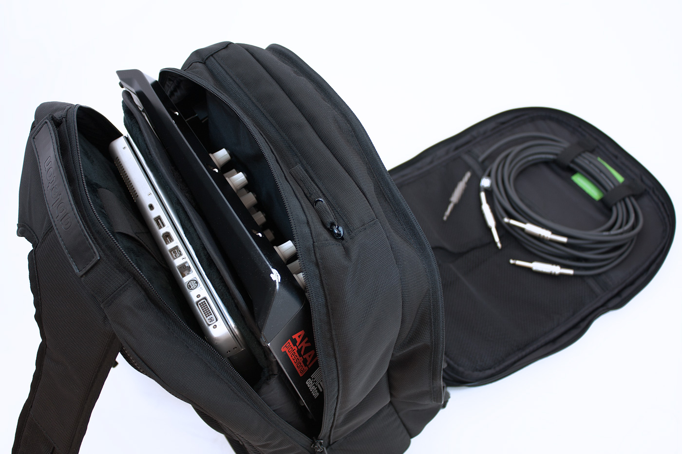 steffenharmuth.com_work_ableton_headliner_equipment_backpack