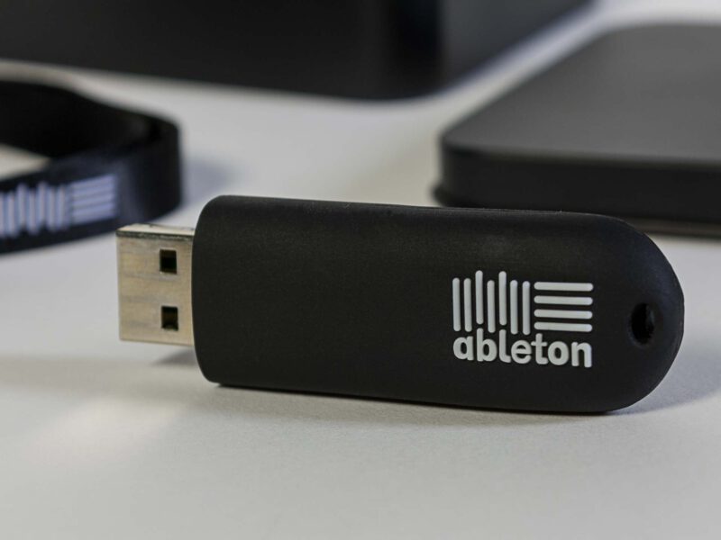 steffenharmuth.com_work_ableton_usb_drive